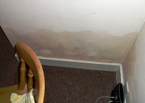 Rising moisture in wall plaster