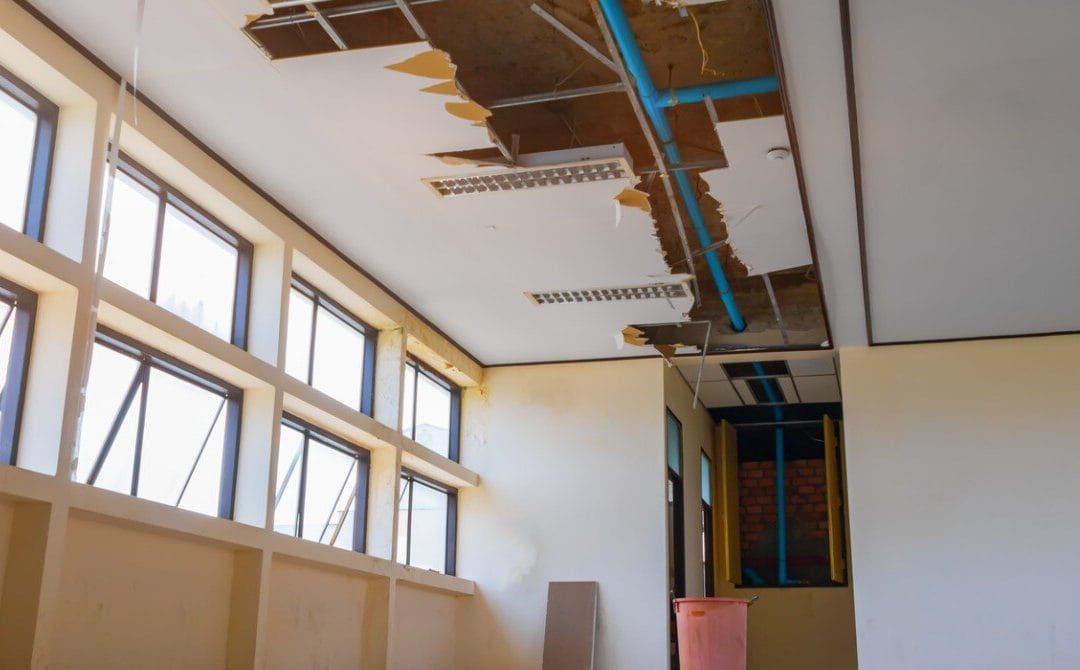 Why Landlords Choose Water Damage Restoration Services